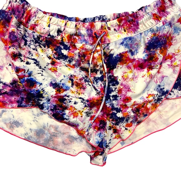 ATHLETA HYPERSONIC PETAL SHORT size Large running track shorts - Picture 6 of 9